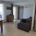 Апартаменты Chez Linat - Paisible Avec Jardin Et Vue