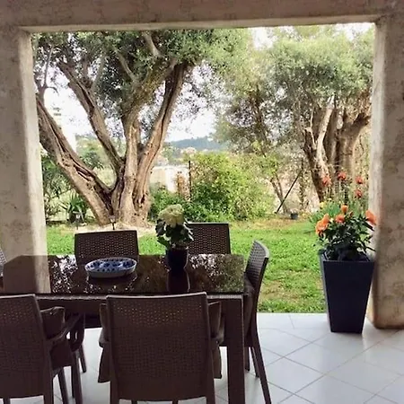 Апартаменты Chez Linat - Paisible Avec Jardin Et Vue *